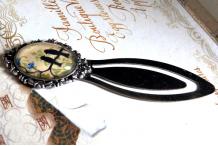 Marque page laiton argenté vieilli et cabochon